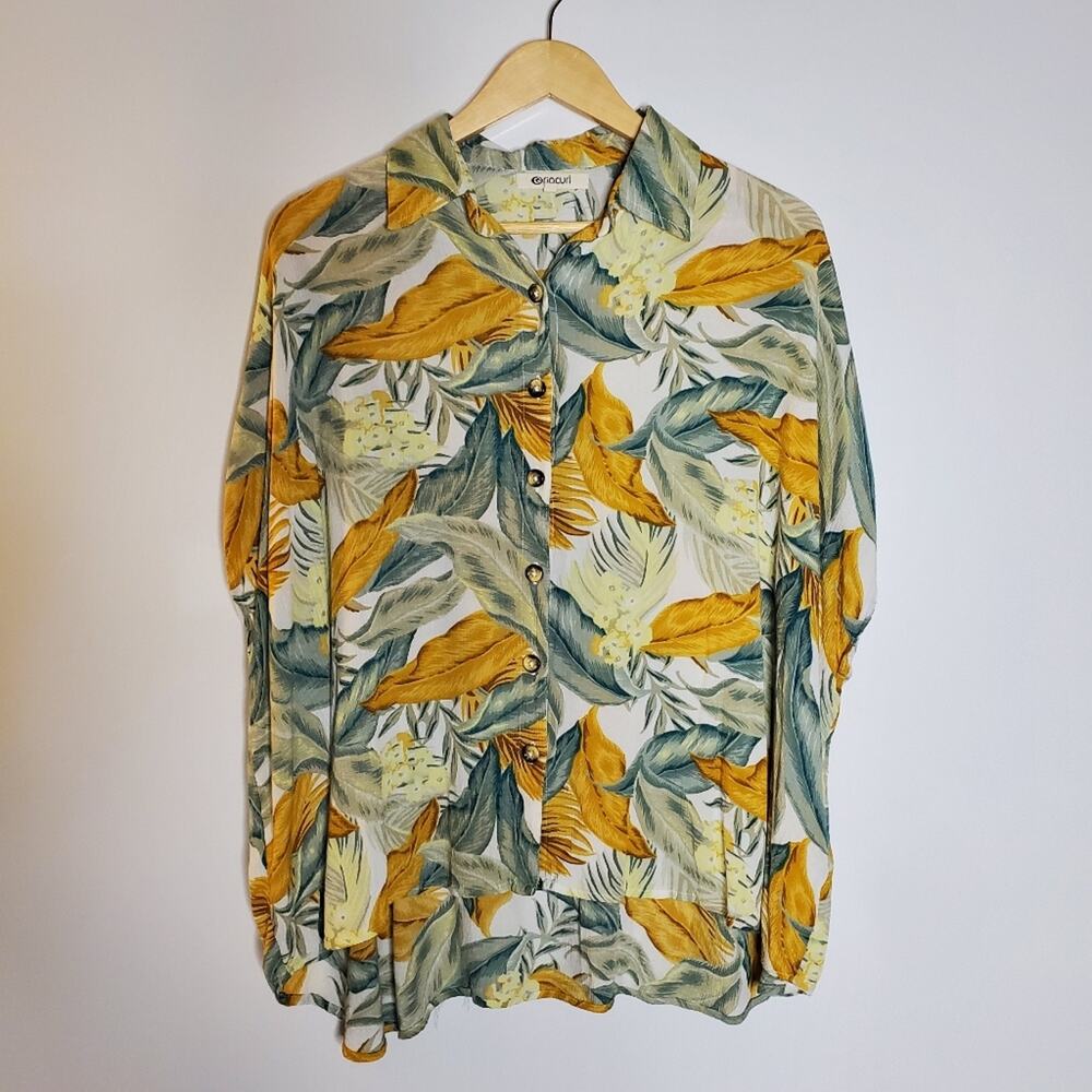 Ripcurl Floral Hawaiian Medium button up boxy cut shirt Size Medium